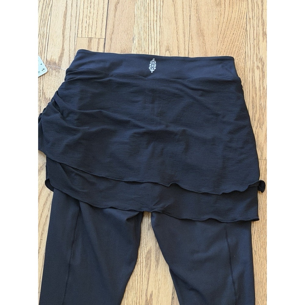 Free People Movement Skirted Leggings M Black NWT Studio Yoga Gym Athleisure - Picture 6 of 6